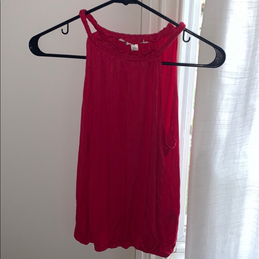 Pink tank top
